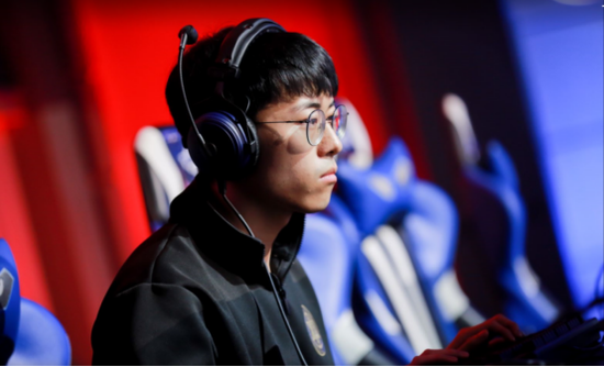 开云APP-包含KT险胜V5，Ming关键团战开团秒人峡谷大战全球总决赛，成为赛场最大亮点的词条