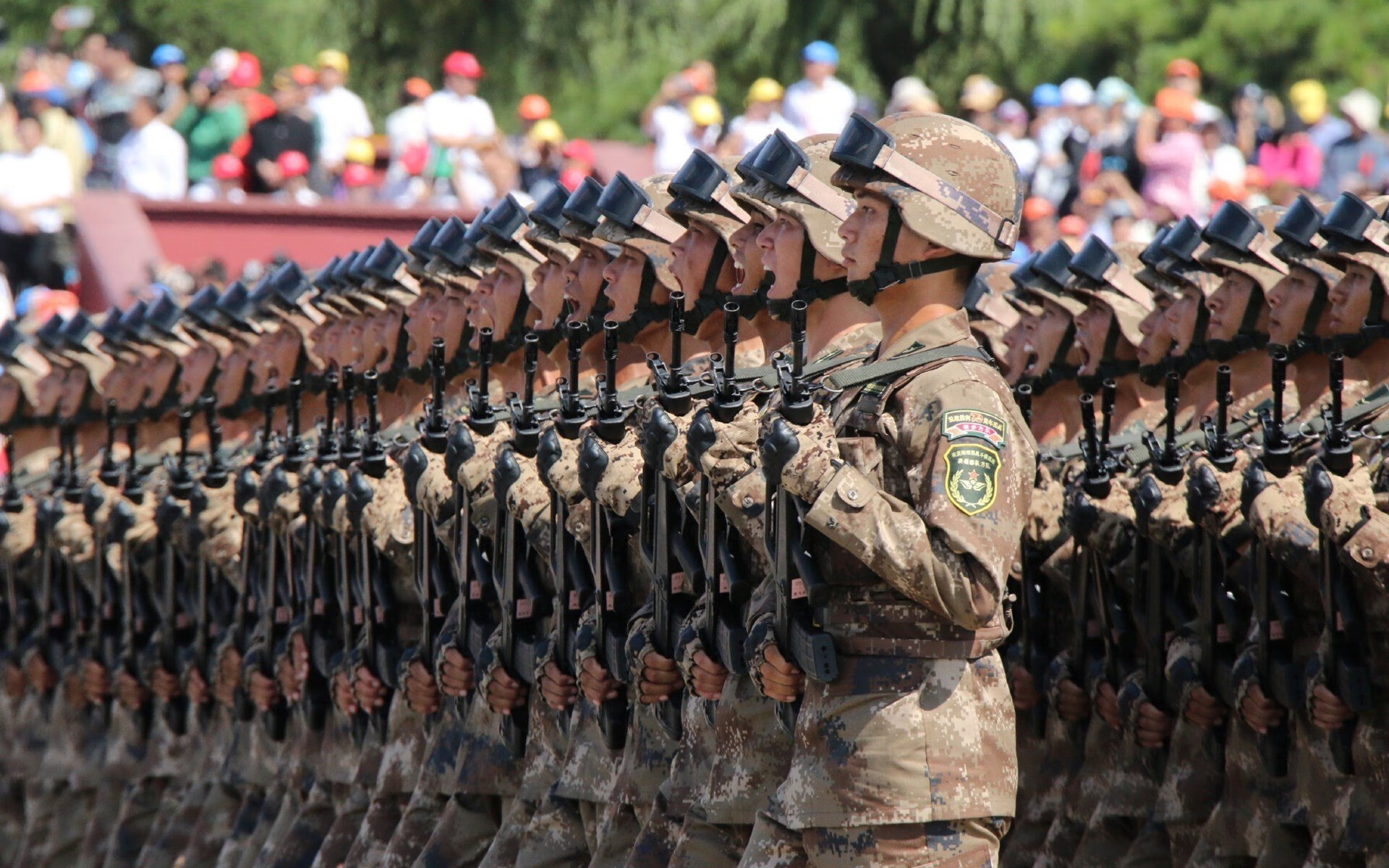 开云平台-当富安健洋刷新纪录时，厄瓜多尔正在冲垮智利，足球世界里，超越是唯一的常态