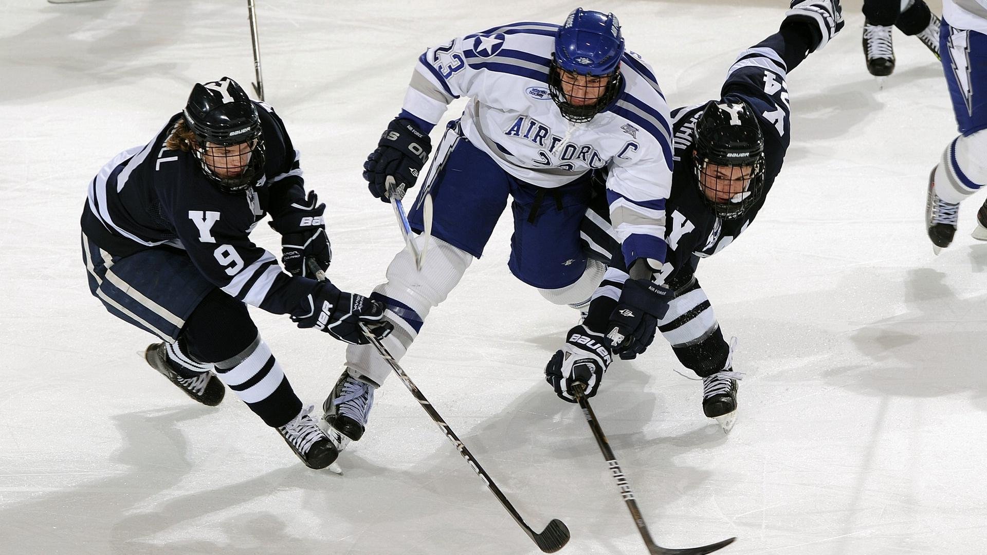 生死七分钟，哈利伯顿用冷血三分改写剧本，雄鹿的豪华防线如何被他一人击穿？